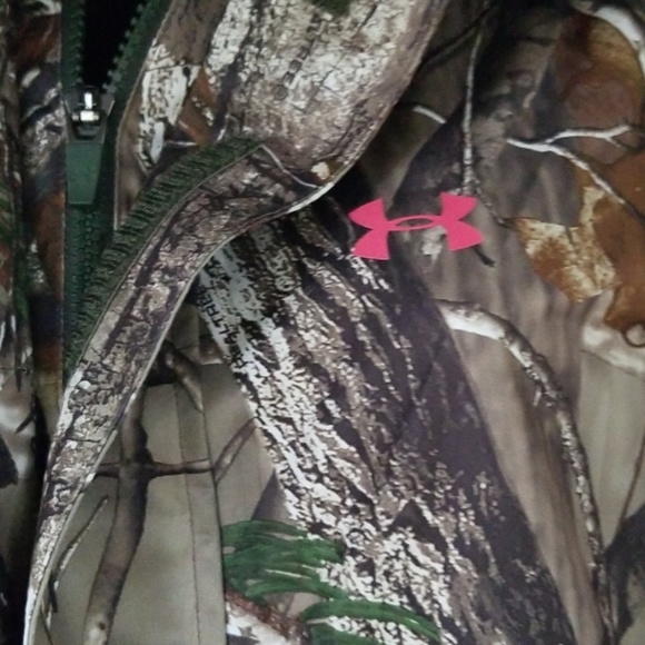 Under armour  real tree stealth jacket size medium - Picture 2 of 7